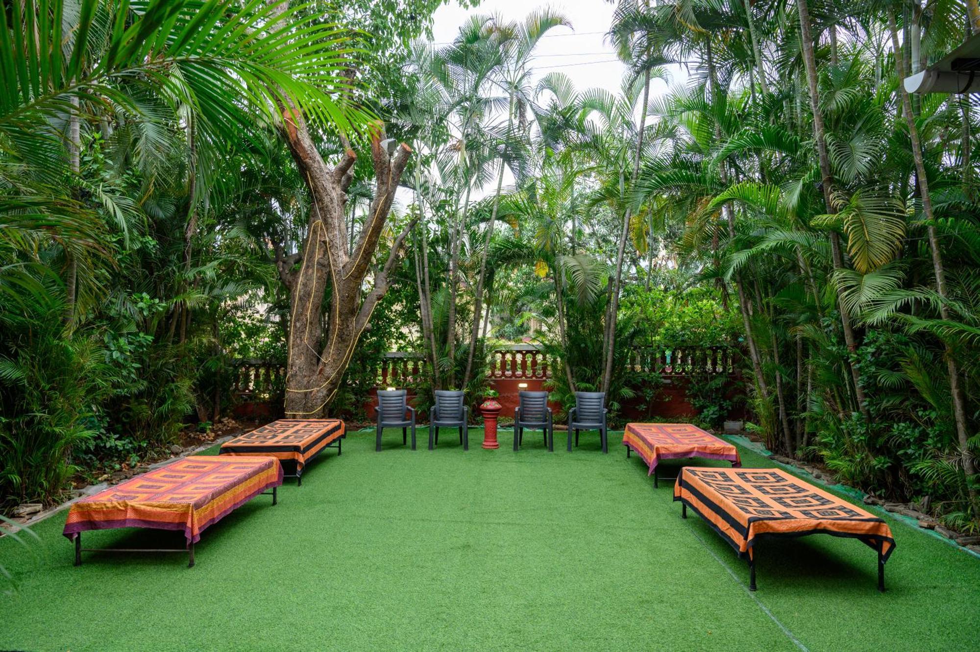 Girivihar Holiday Club - Pure Veg Lonavala Buitenkant foto