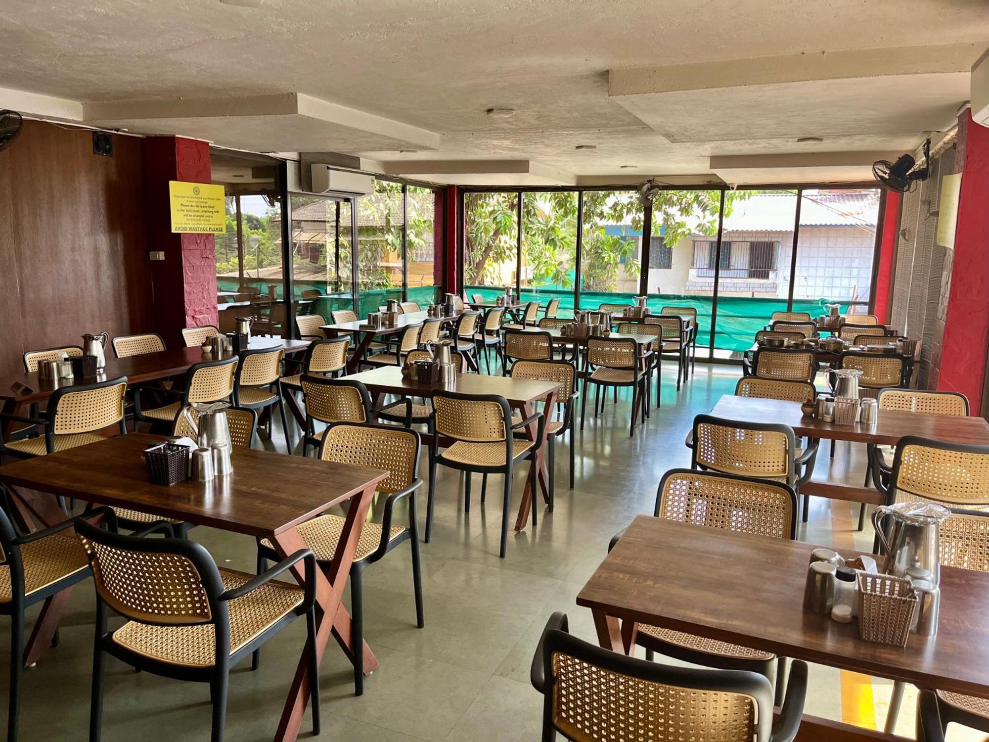 Girivihar Holiday Club - Pure Veg Lonavala Buitenkant foto